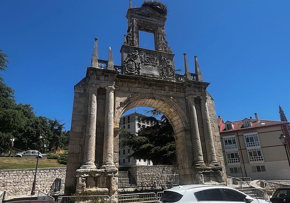El monumento está en el supuesto lugar donde tuvo su residencia el primer conde de Castilla.