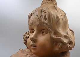 Busto de una niña del artista burgalés Simón Calvo Gutiérrez.