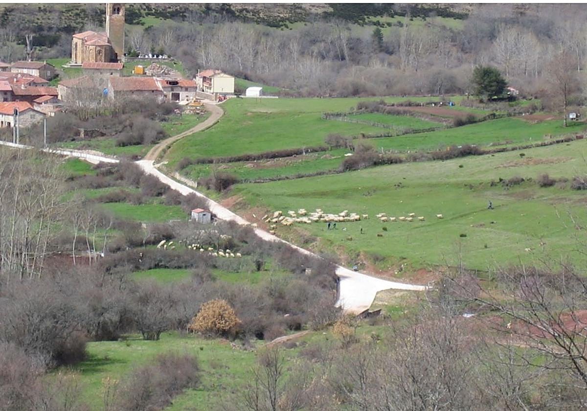 Riocavado de la Sierra desde el monte que va al sendero del minero.