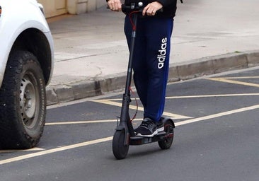 Herido un menor al ser atropellado por un coche cuando circulaba en patinete por un pueblo de Burgos