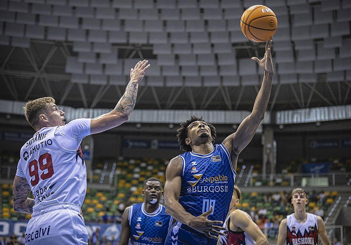 Imagen del partido con victoria del San Pablo.