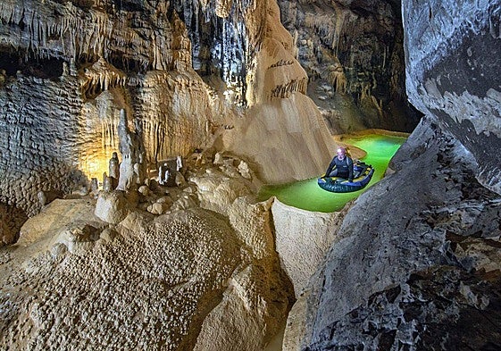 Cueva de Ojo Guareña.