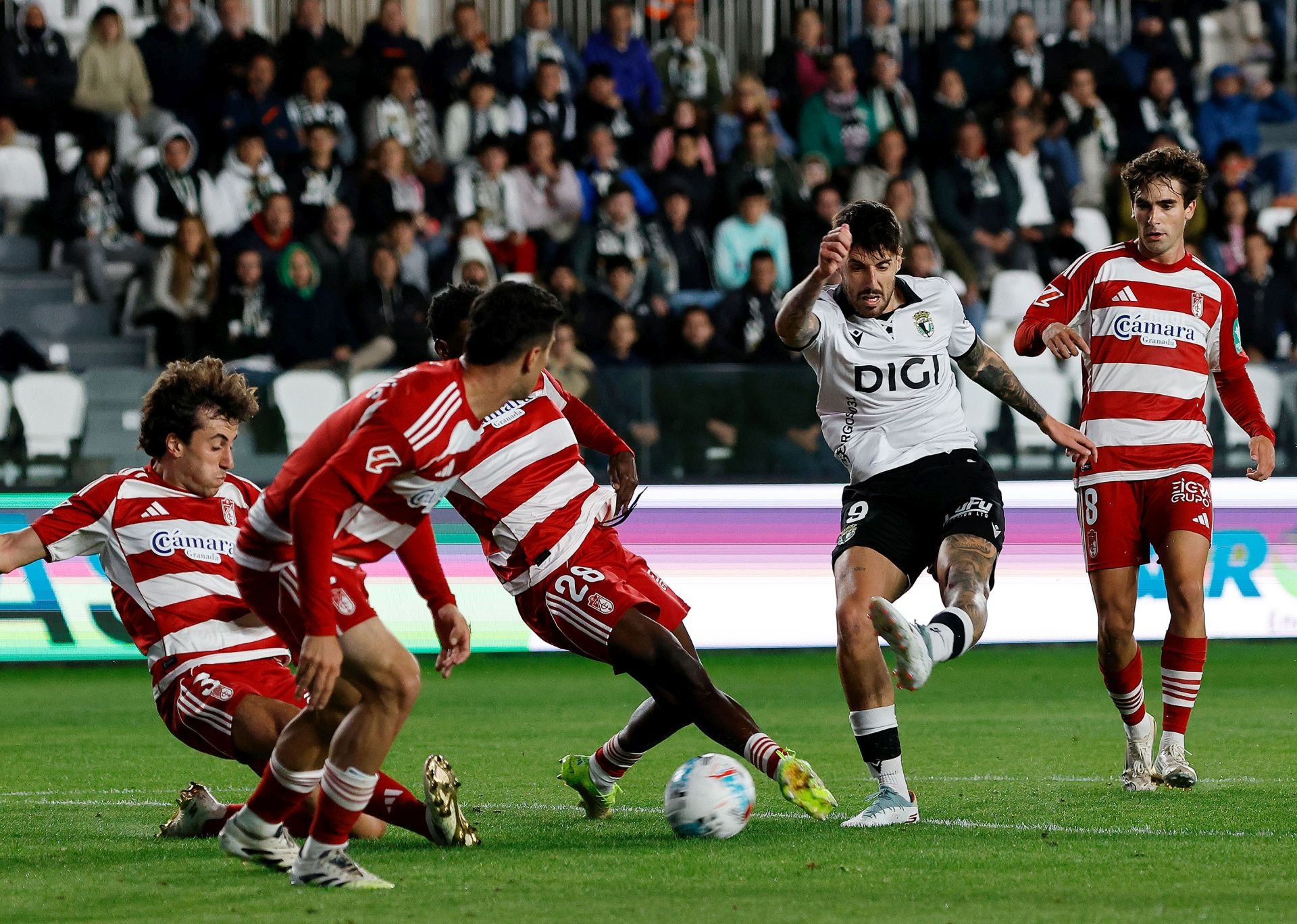 El Burgos CF - Granada CF, en imágenes