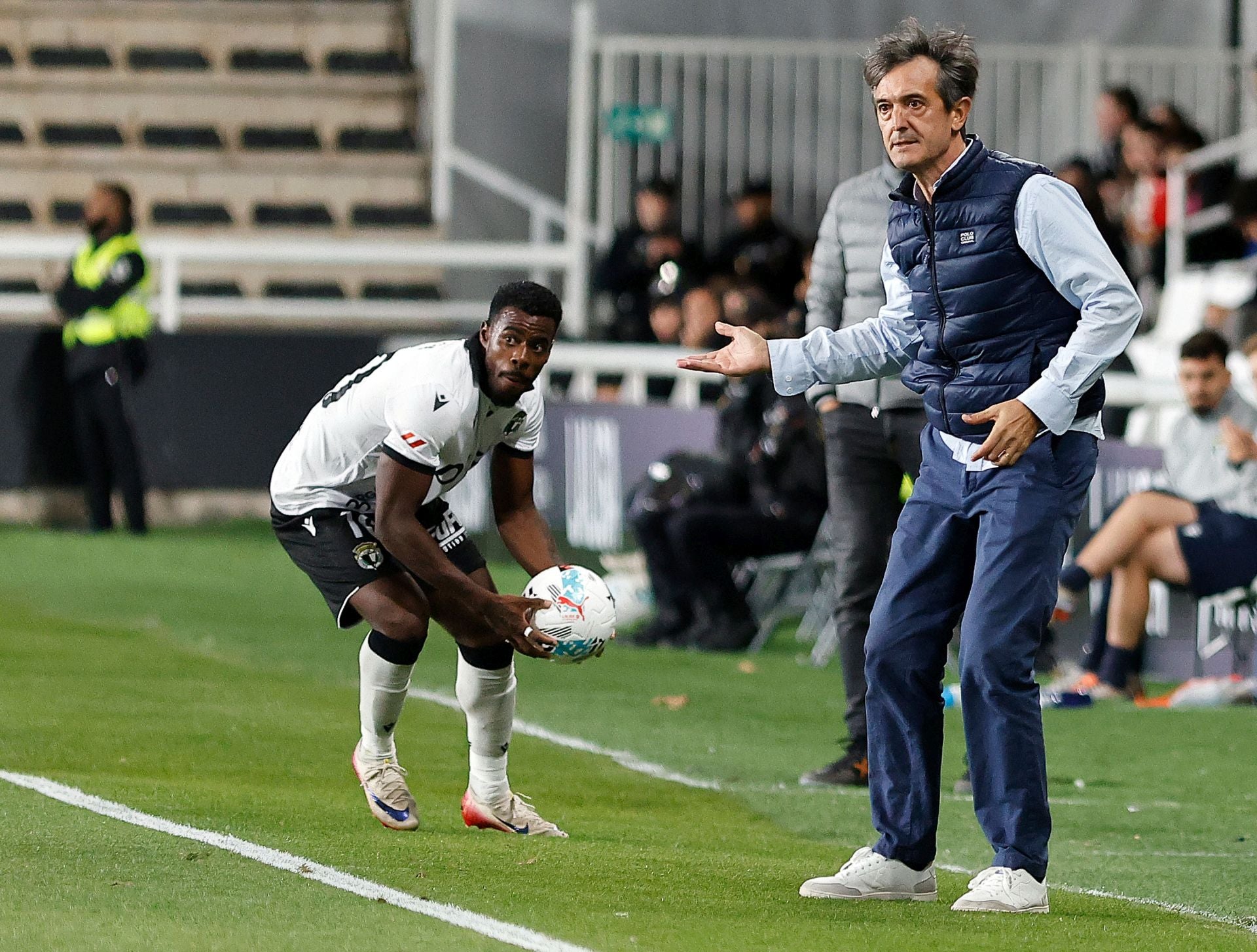 El Burgos CF - Granada CF, en imágenes