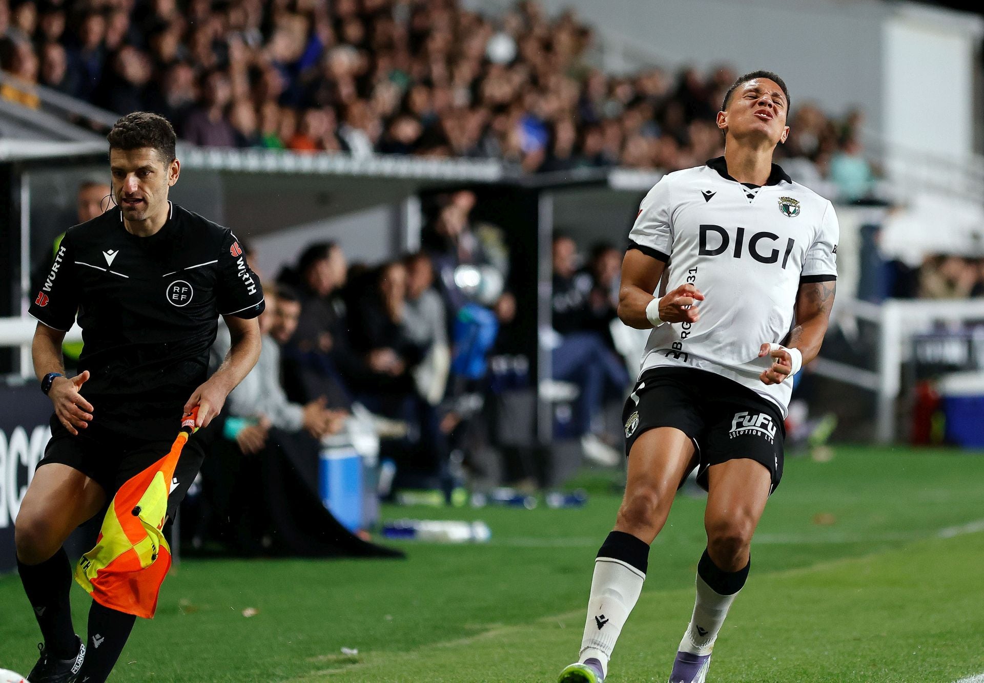 El Burgos CF - Granada CF, en imágenes