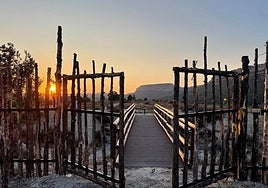 Valla del campo de prisiones de Betterville de la película 'El bueno, el feo y el malo', rodada en Burgos.