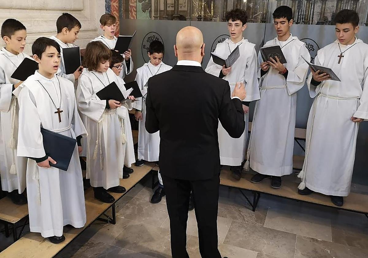 Imagen de archivo de los Pueri Cantores de Burgos.