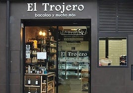 Entrada a la tienda gourmet El Trojero.