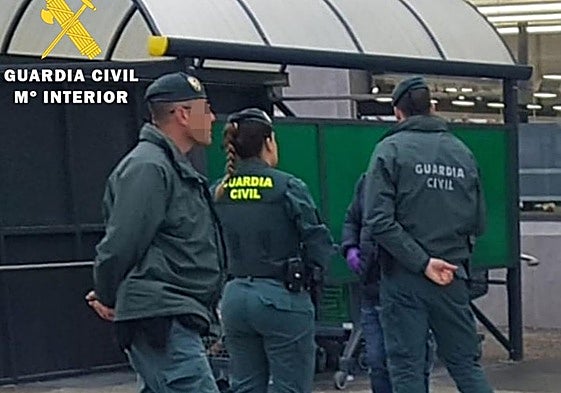 La Guardia Civil de Burgos esclareció el hurto continuado en un supermercado.