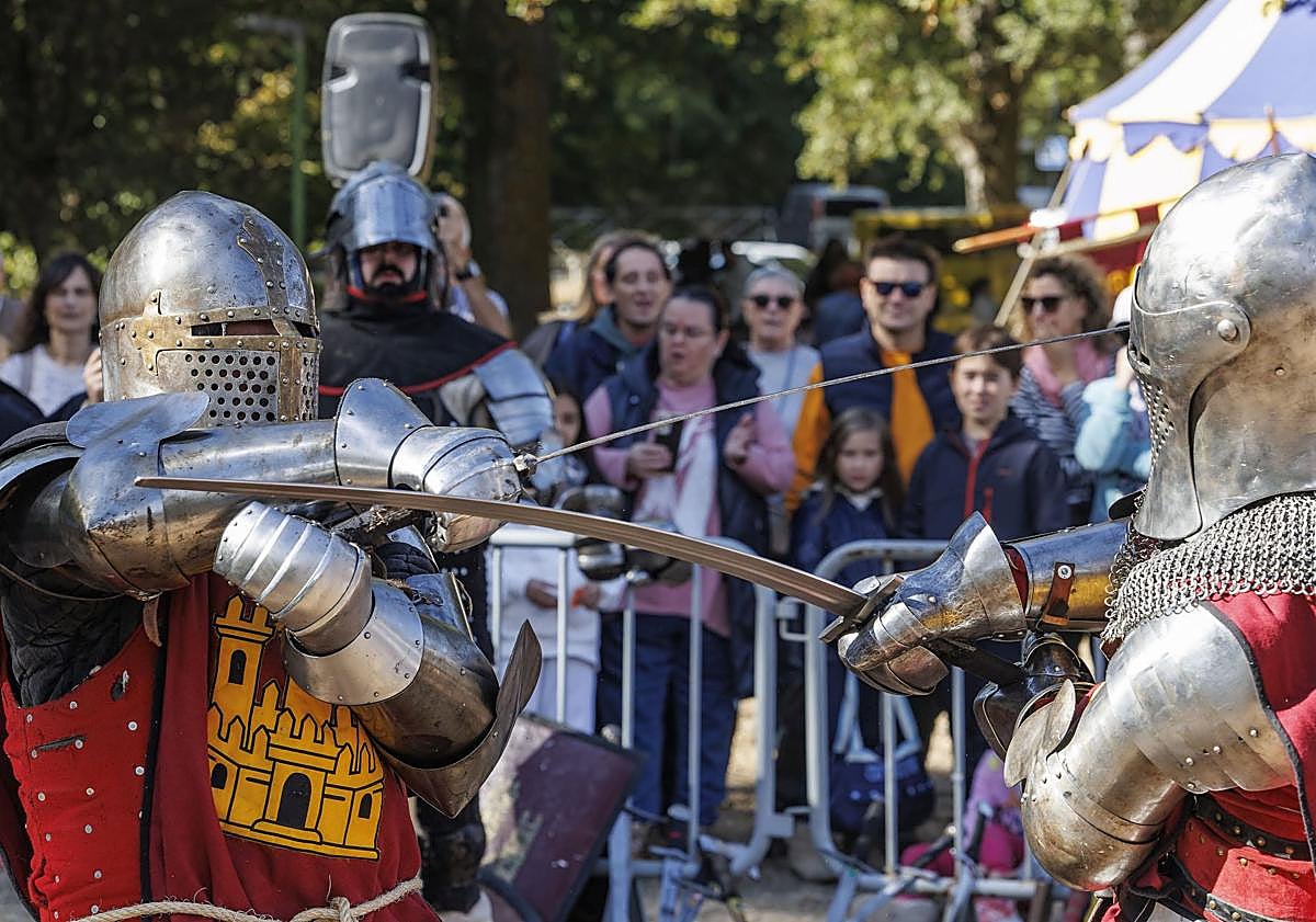 Imagen principal - Imágenes de las actividades de esta mañana en Fuentes Blancas.