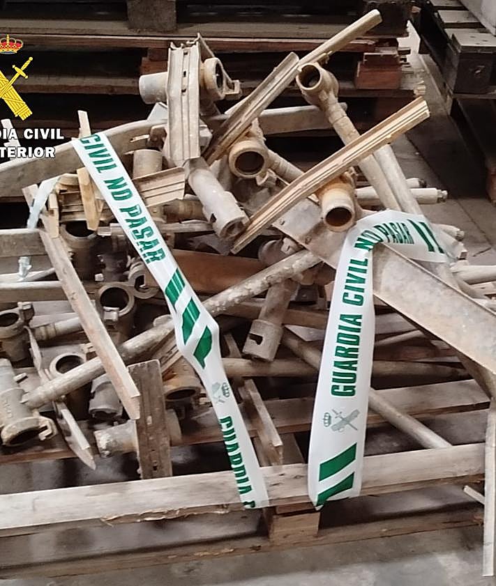 Imagen secundaria 2 - Material robado en la finca. 