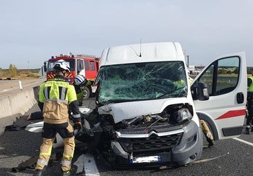 Dos heridos en el choque de un camión del Ejército y una furgoneta en Burgos