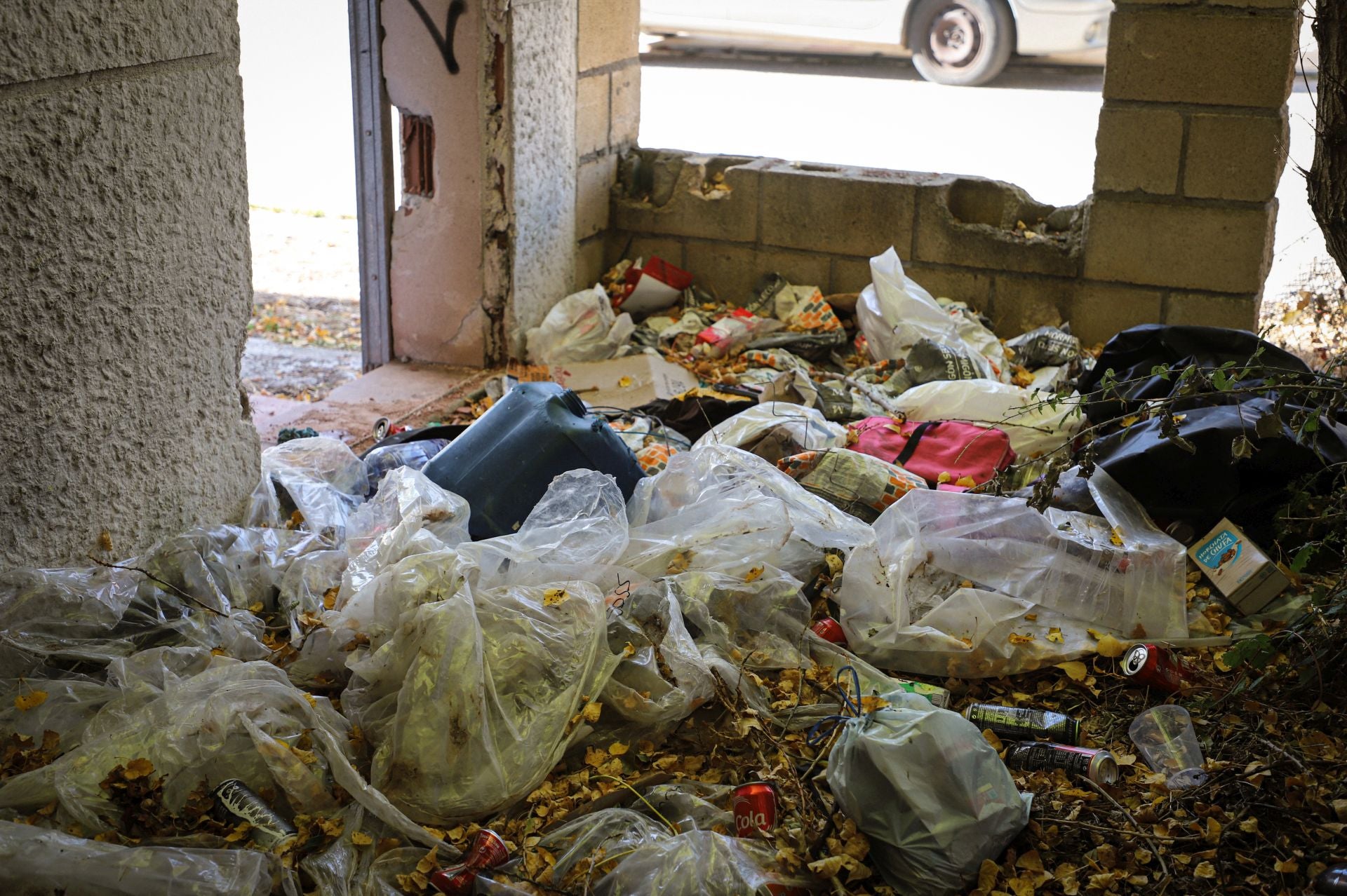 Así está la urbanización fantasma de un pueblo de Burgos, en imágenes