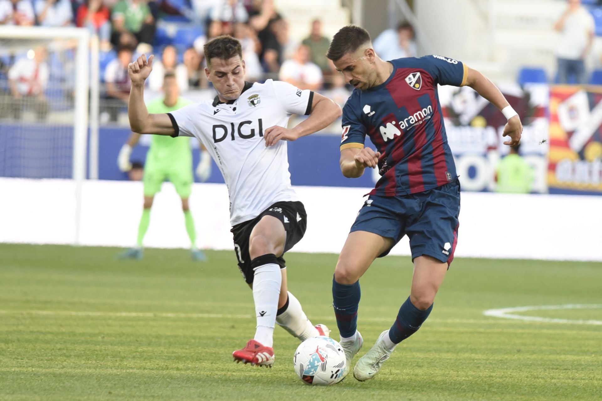 Todas las imágenes del encuentro entre el SD Huesca y el Burgos CF