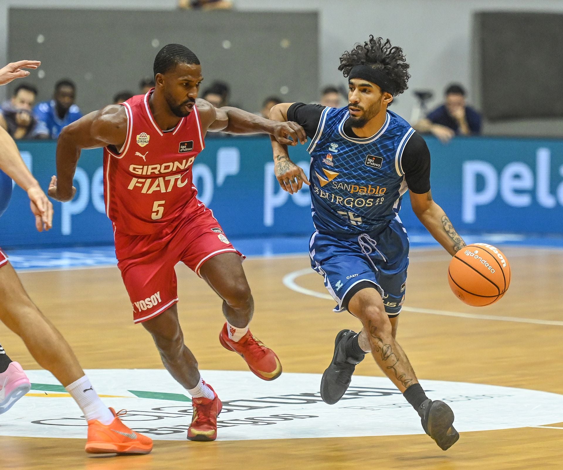 Todas las imágenes del primer partido de temporada entre el San Pablo Burgos frente al Bàsquet Girona