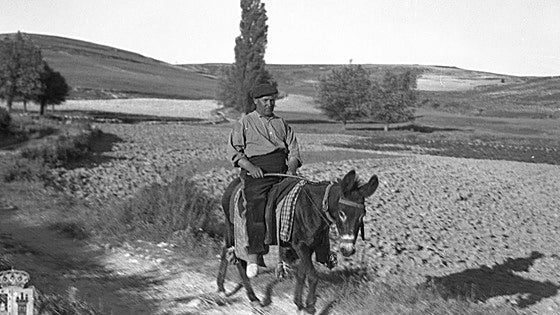 Las imágenes del libro de fotografía que recoge los cambios de Burgos de 1923 a 1975