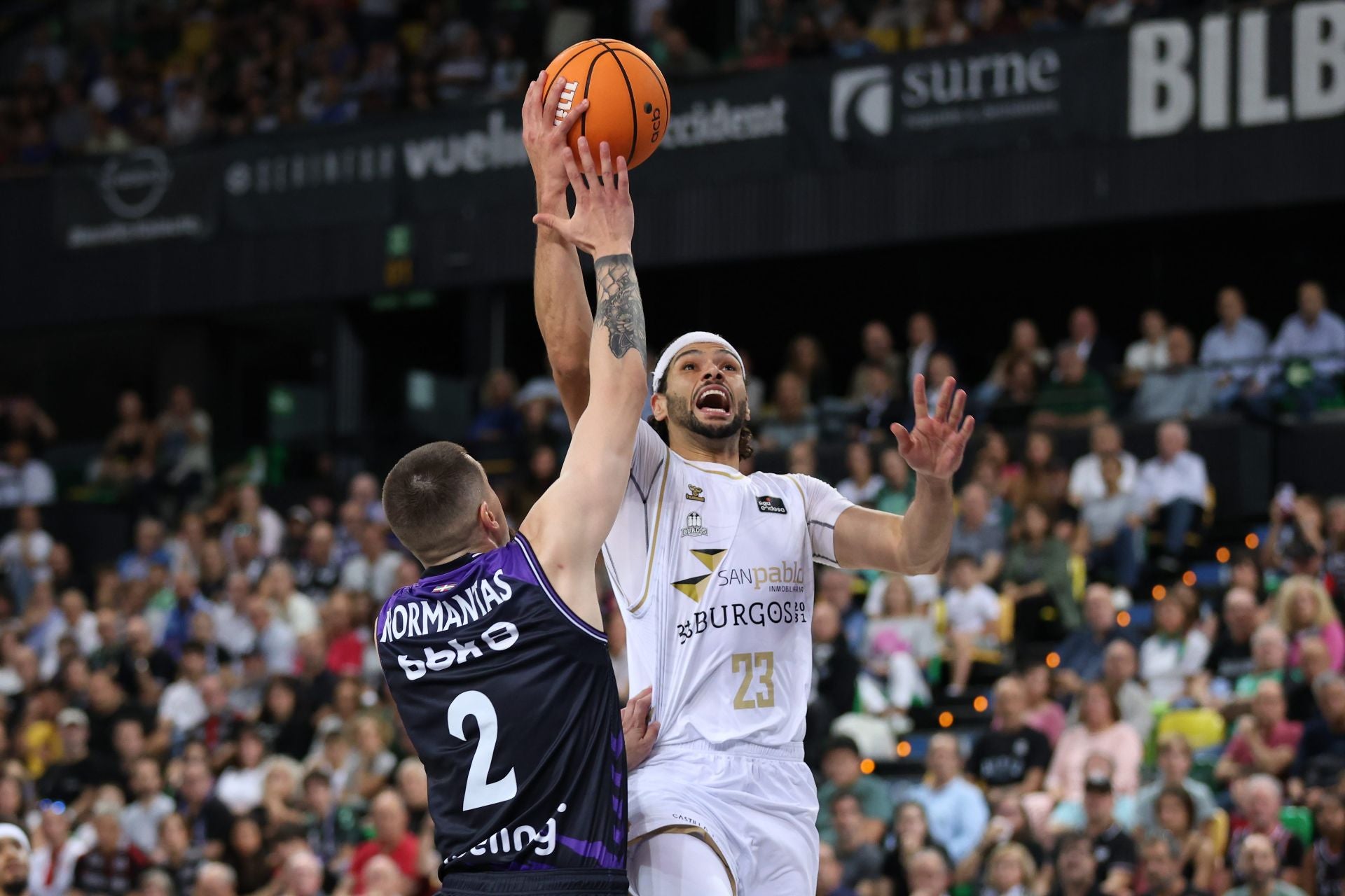 El encuentro del San Pablo Burgos frente al Bilbao Basket, en imágenes