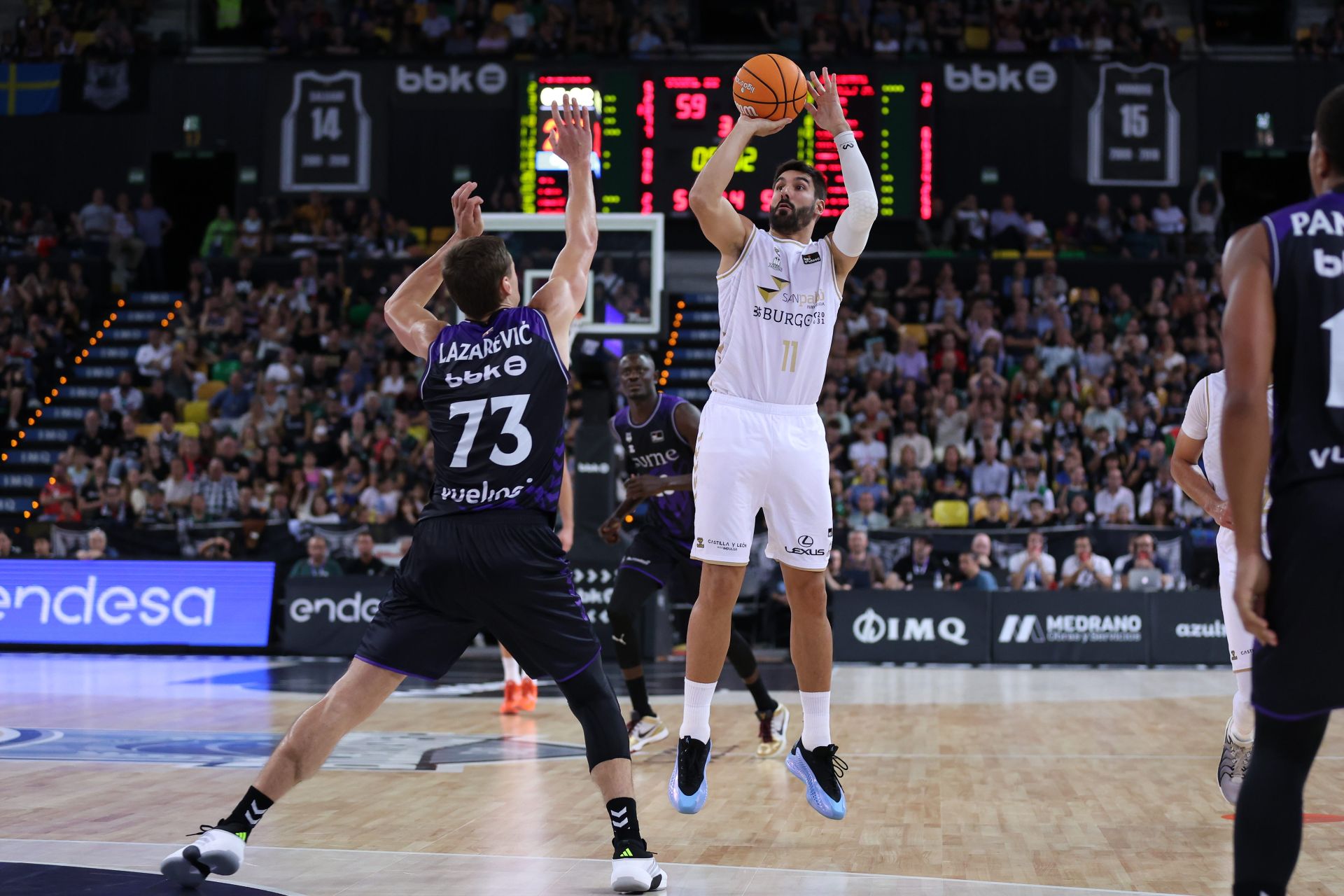 El encuentro del San Pablo Burgos frente al Bilbao Basket, en imágenes