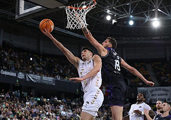 El San Pablo Burgos no pudo con el Bilbao Basket.