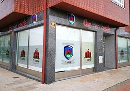 Fachada del The Red Castle School.