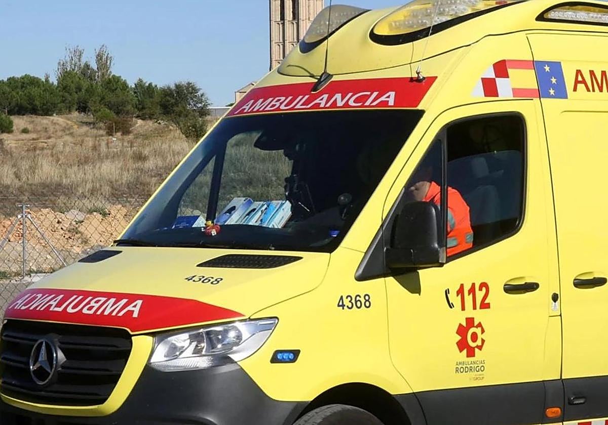 Imágen de archivo de una ambulancia.