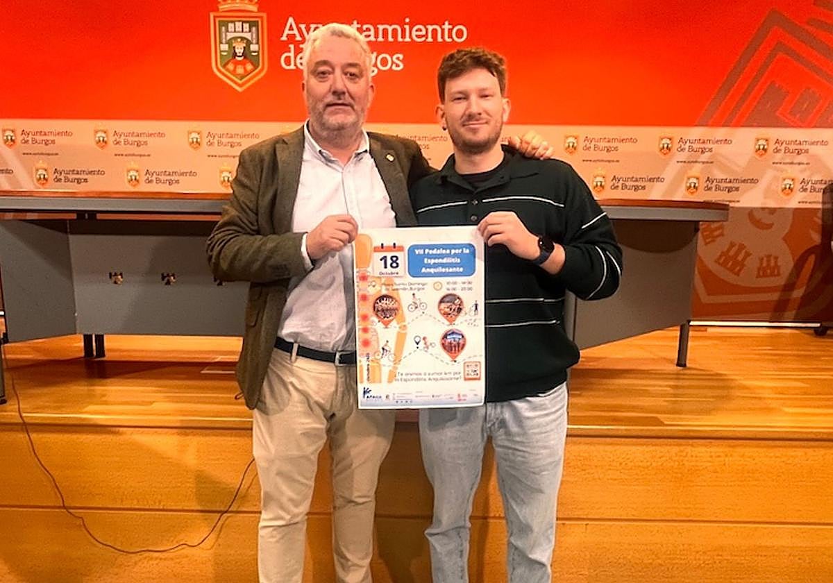 Carlos Niño y el presidente de la Asociación, Luis Pérez, en la presentación de la jornada.