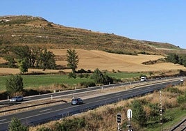 Imagen de archivo de la carretera AP-1 a su paso por Quintanavides, en Burgos.