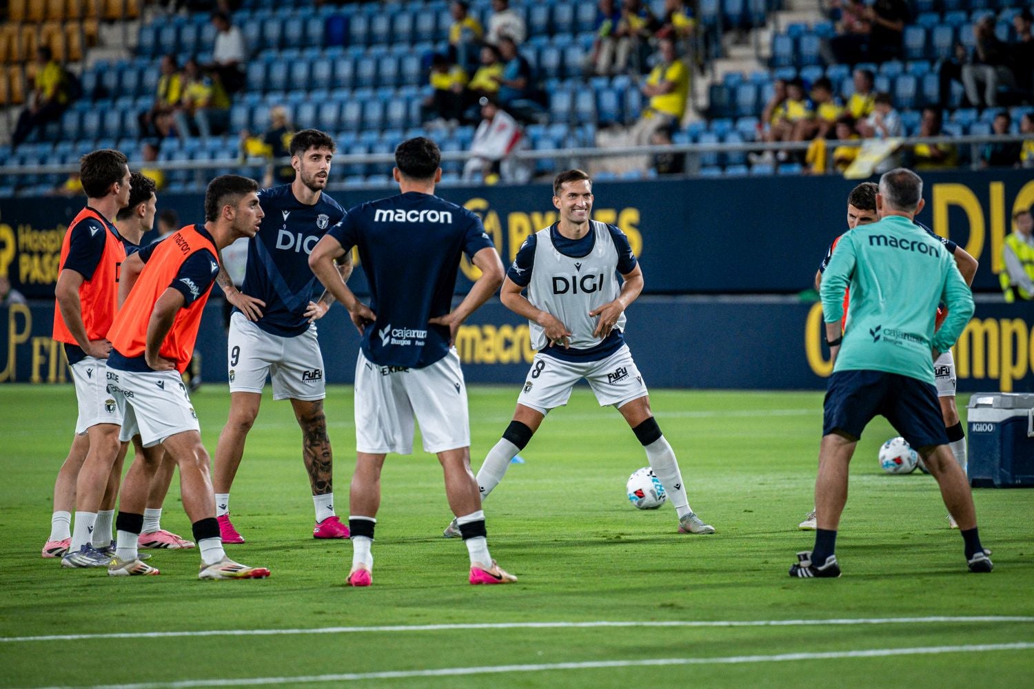 La victoria del Burgos CF en Cádiz, en imágenes