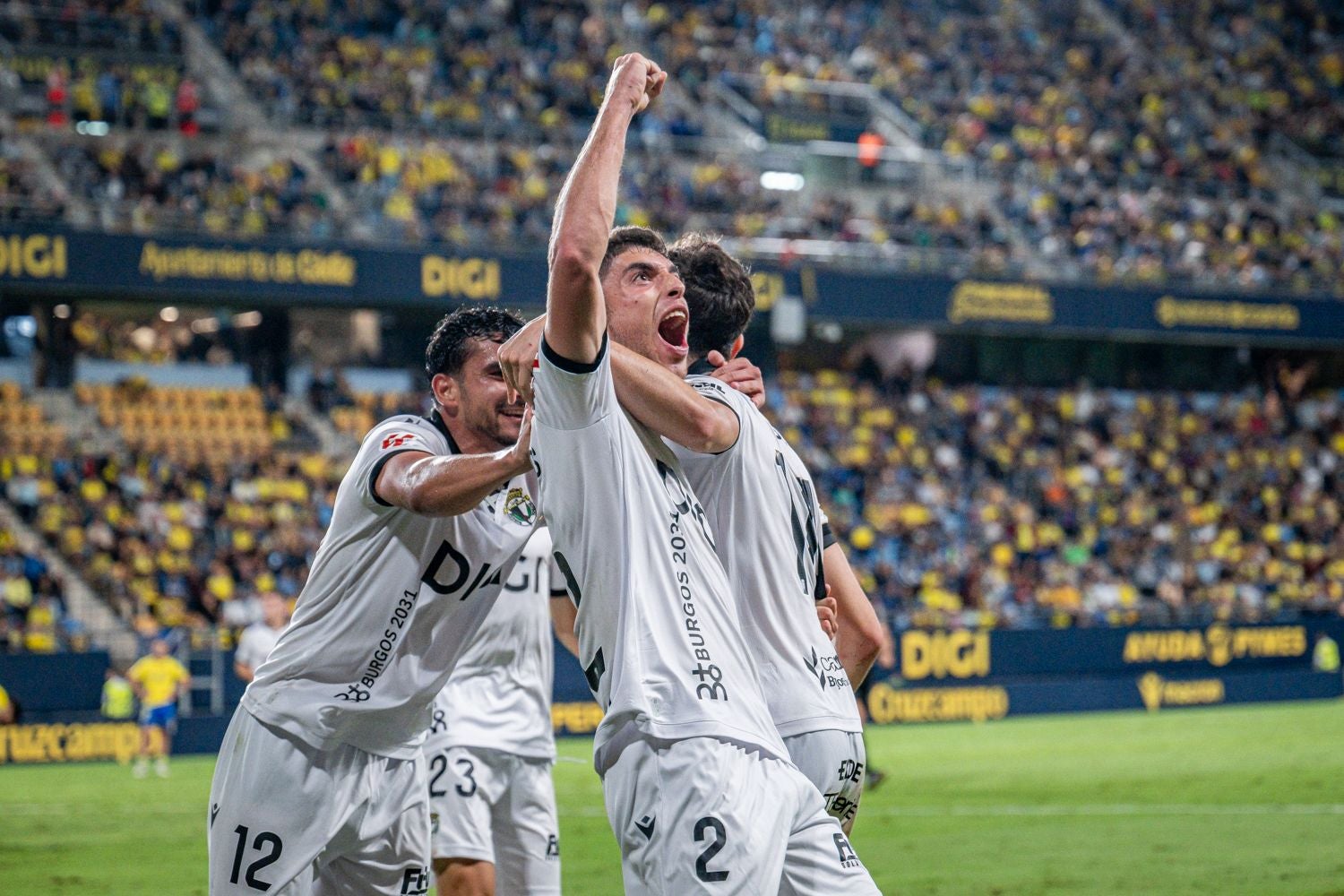 La victoria del Burgos CF en Cádiz, en imágenes