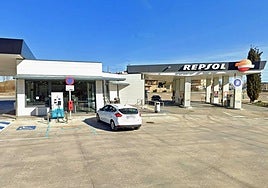 Imagen de archivo de la tienda de la gasolinera de Olmillos donde se desató el incendio.