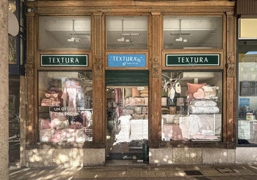 Un comercio emblemático de la Plaza Mayor cumple 30 años en Burgos