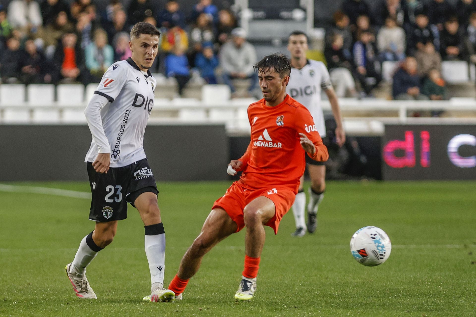 Todas las imágenes del encuentro entre el Burgos CF y la Real Sociedad B