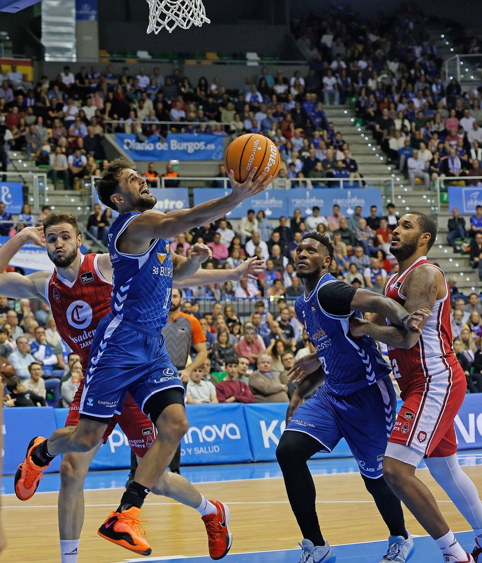 Así ha sido en imágenes la derrota del San Pablo frente al Casademont Zaragoza