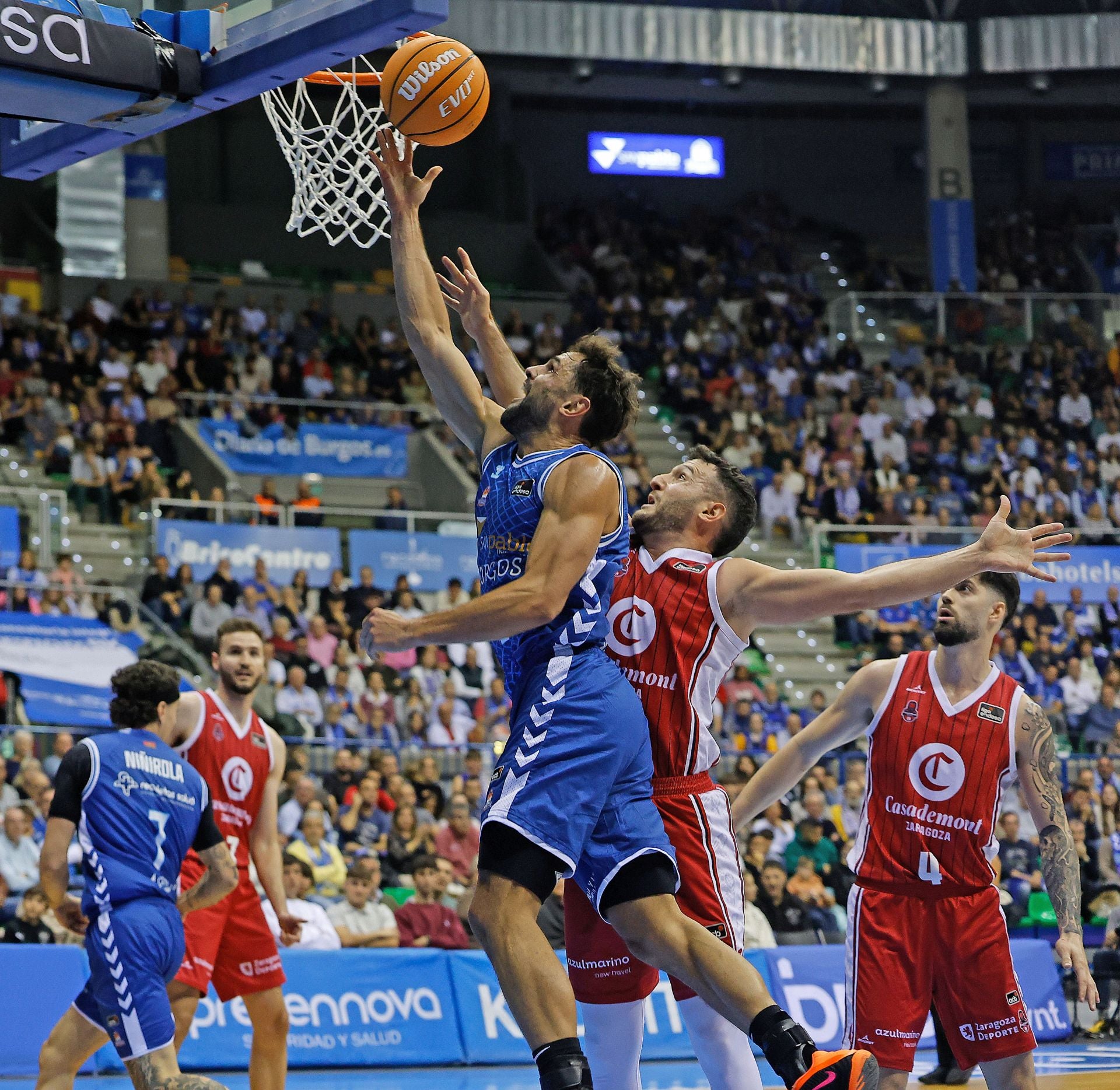 Así ha sido en imágenes la derrota del San Pablo frente al Casademont Zaragoza