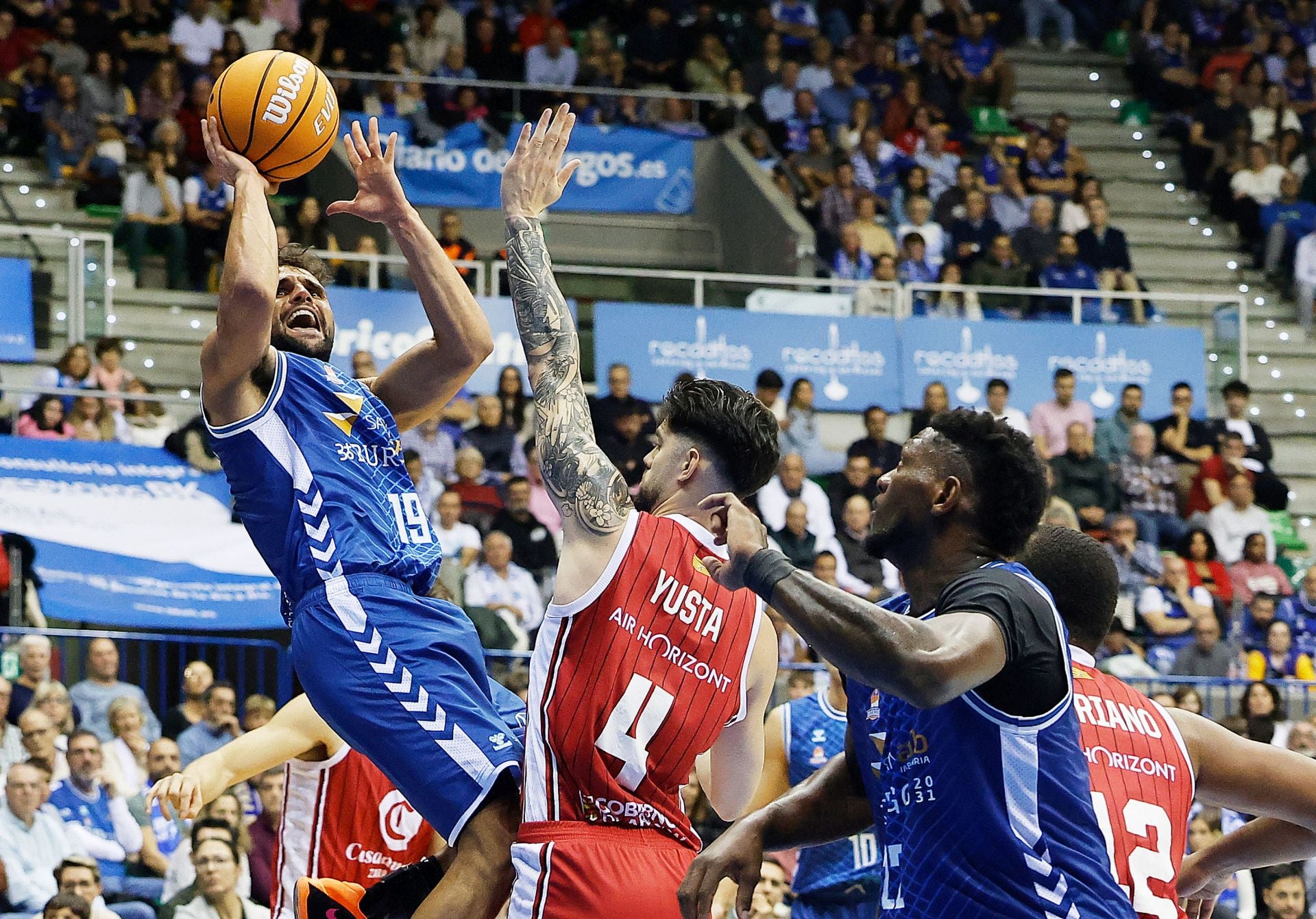 Así ha sido en imágenes la derrota del San Pablo frente al Casademont Zaragoza