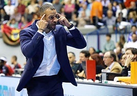 Bruno Savignani, técnico del San Pablo.