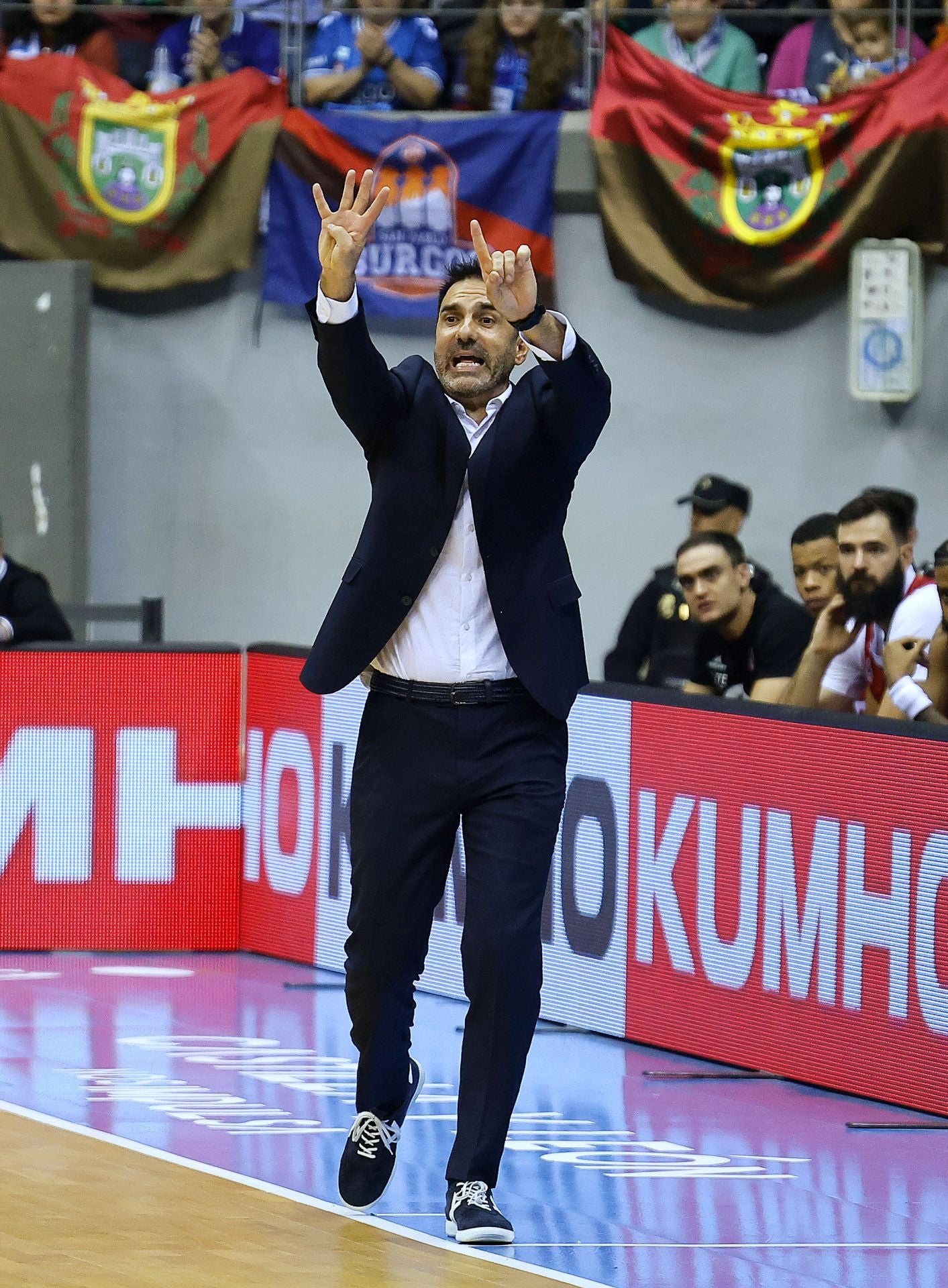 Así ha sido en imágenes la derrota del San Pablo frente al Casademont Zaragoza