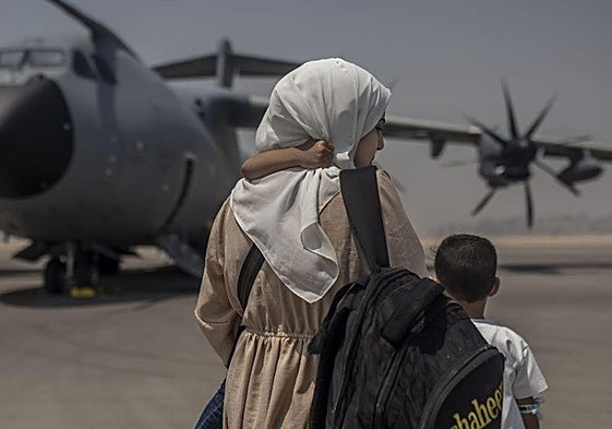Foto de una evacuación anterior de niños enfermos de Gaza.