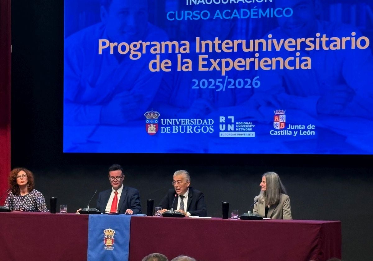 Presentación de los programas de formación para personas mayores.