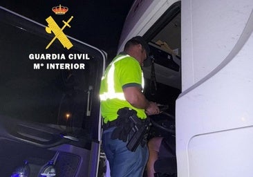La Guardia Civil inmoviliza un camión que circulaba a 125 kilómetros por hora en Burgos
