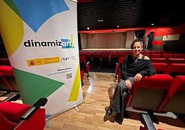 La concejala de cultura de Medina de Pomar, Nerea Angulo ha presentado Dinamiz-ARTj.