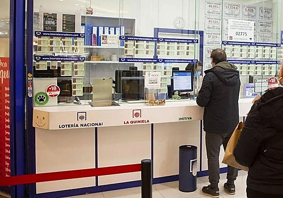 Imagen de archivo de un despacho de lotería.