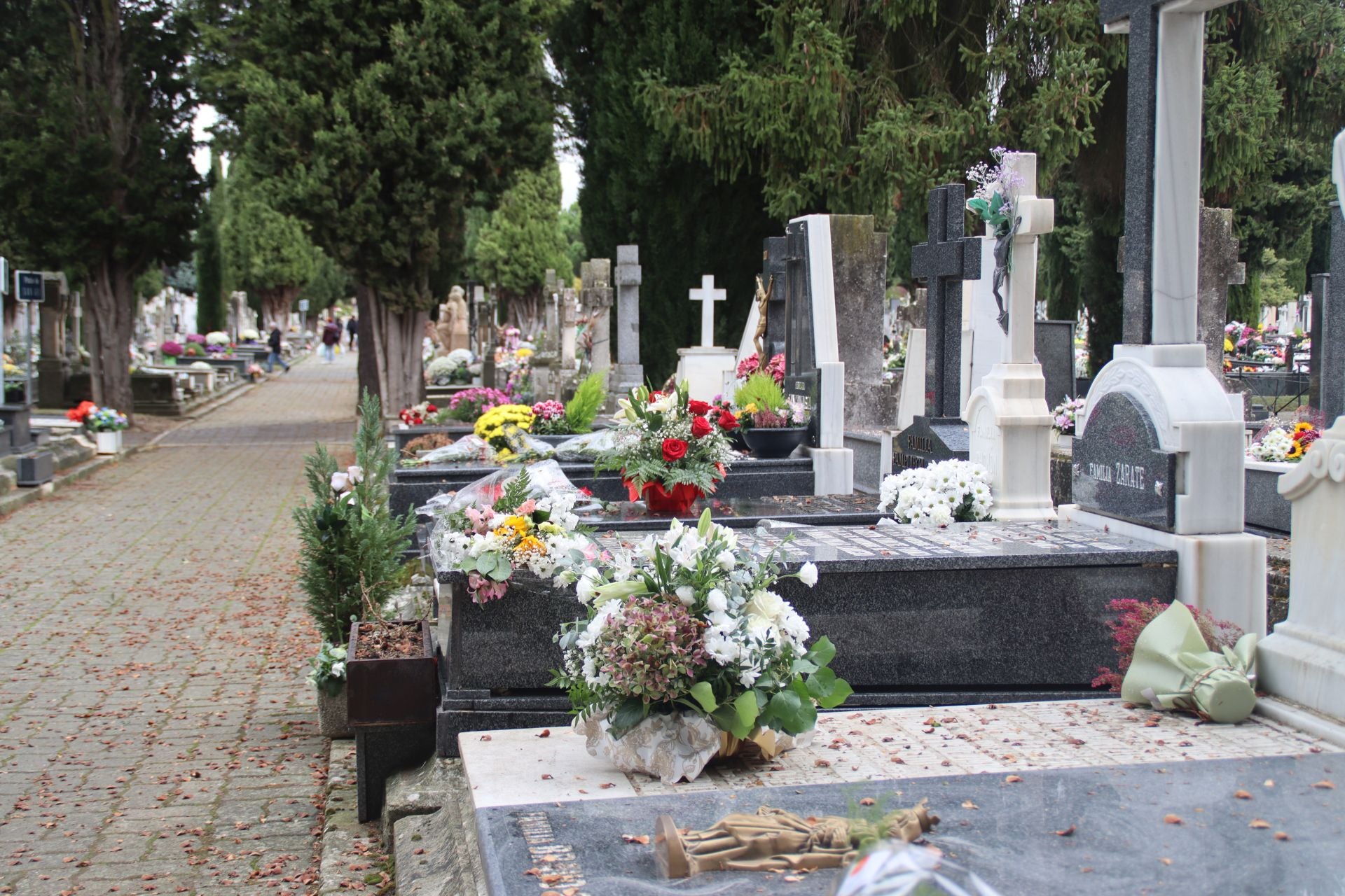 Así ha vivido Burgos el Día de Todos los Santos en imágenes