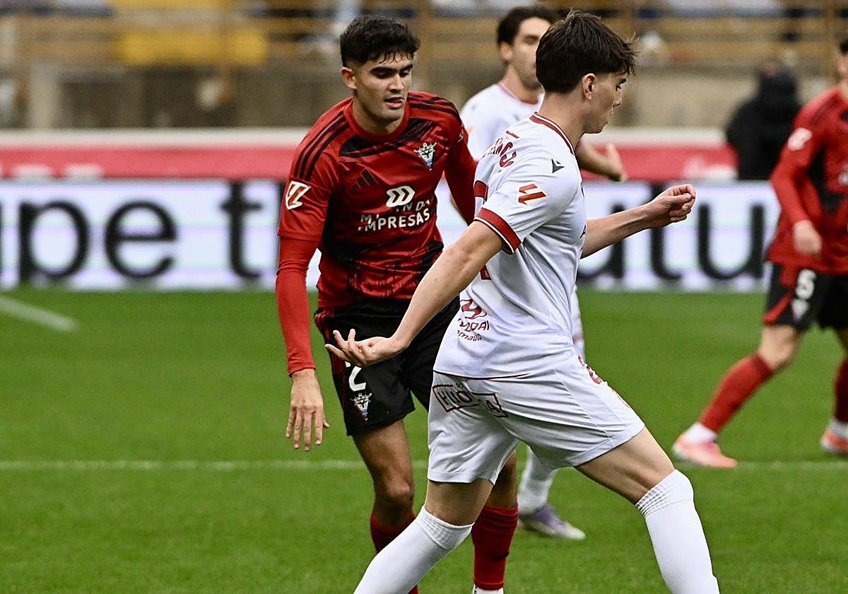 Hugo Novoa durante un lance del encuentro.