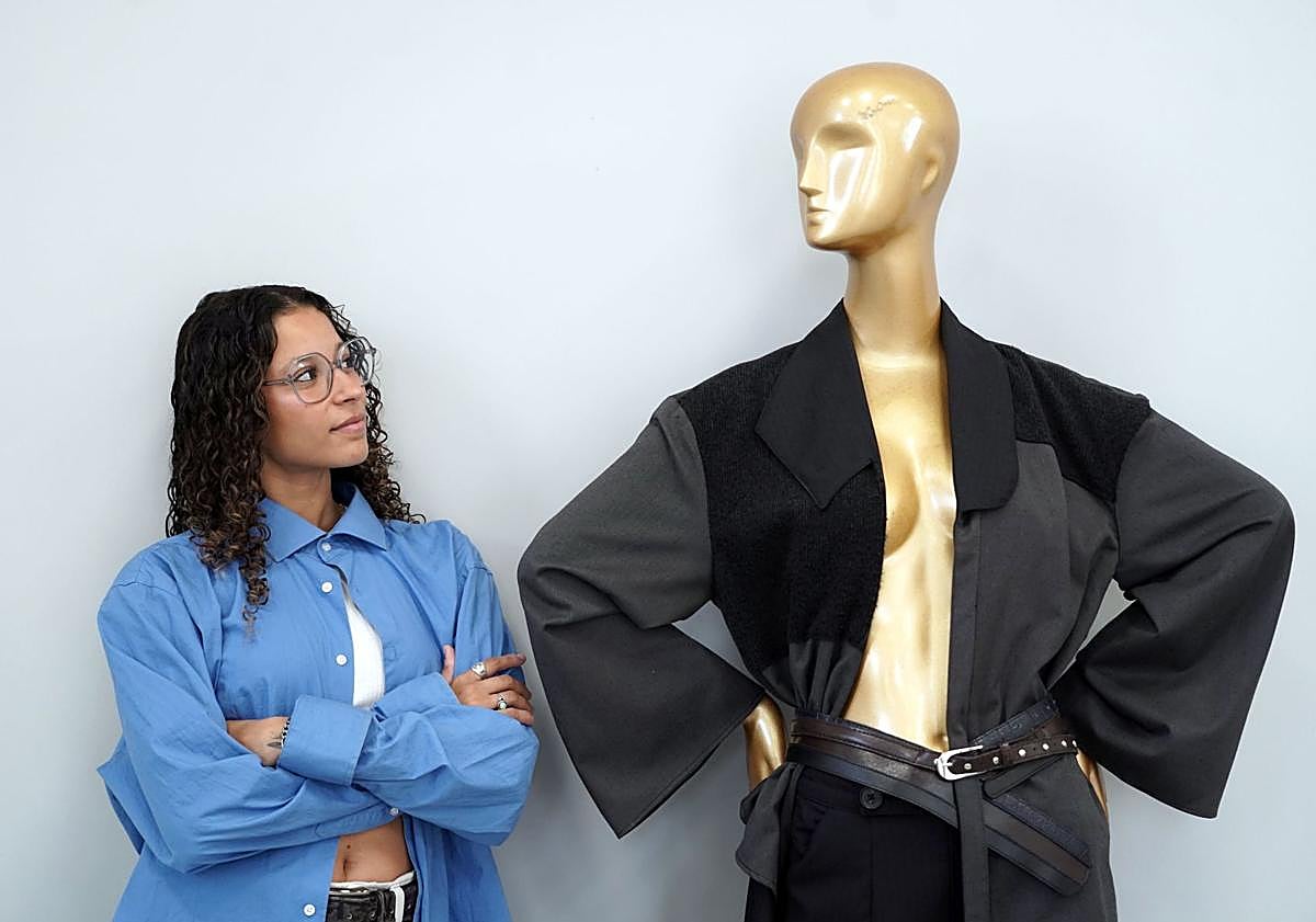 Imagen principal - Lucía Peguero, joven diseñadora vallisoletana ganadora de la Pasarela Uniendo Moda Castilla y León. 