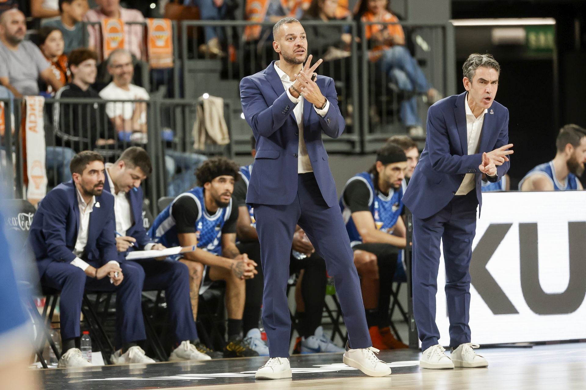 La derrota del San Pablo frente al Valencia Basket en imágenes