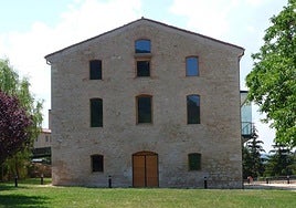 Casa del Parque de Montes Obarenes y San Zadornil.