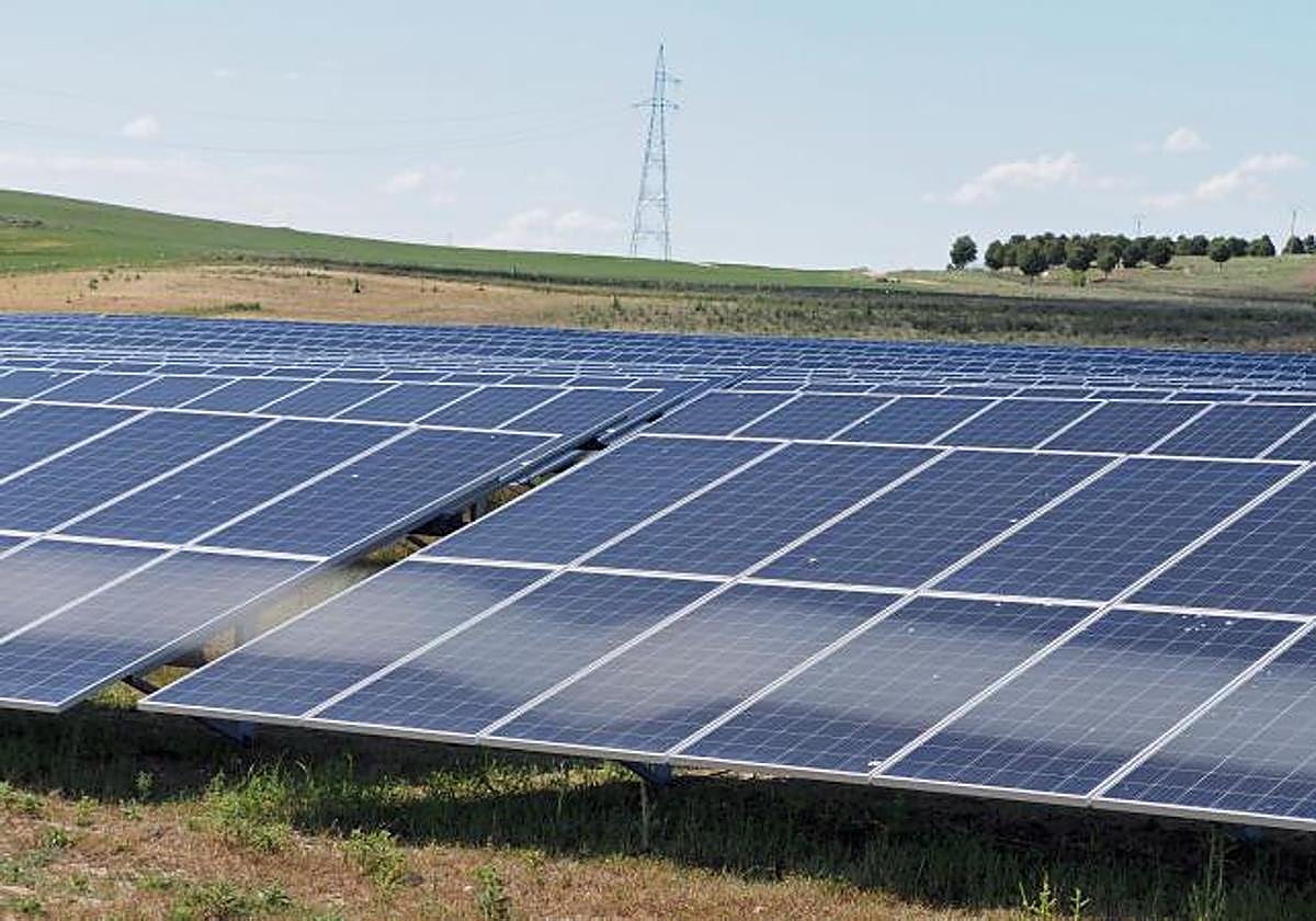 Paneles fotovoltaicos, en imagen de archivo.