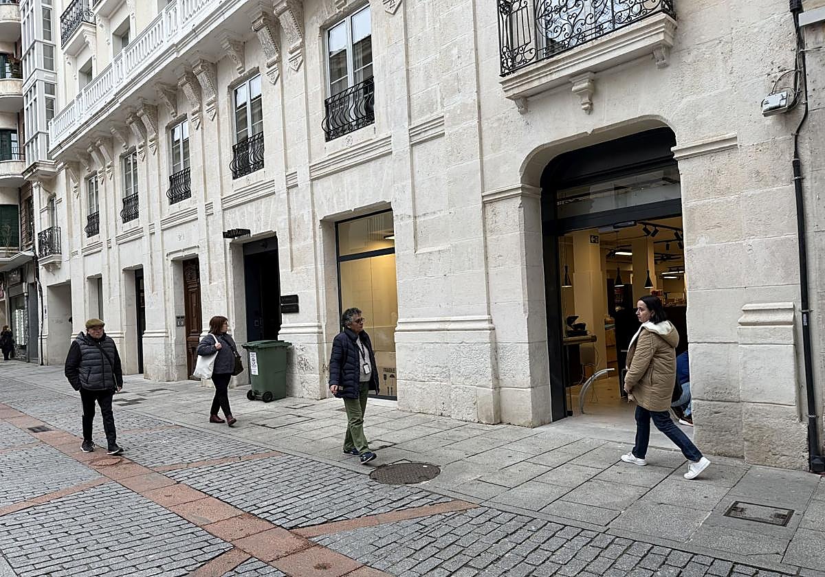 Fachada del próximo supermercado del centro de Burgos
