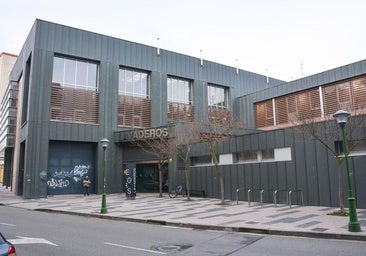 Luz verde a la reforma de la cubierta del polideportivo de Lavaderos para acabar con las goteras